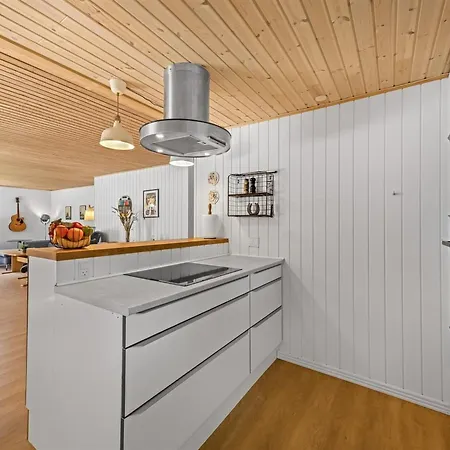 Feriehus Eine - From The Sea By Interhome