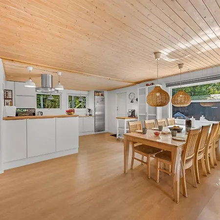 Feriehus Eine - From The Sea By Interhome *